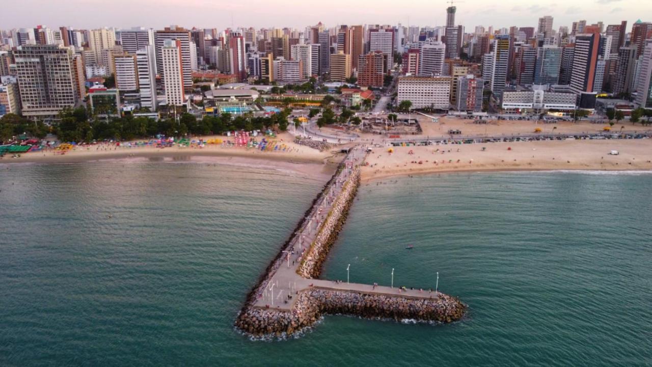 Beira mar Meireles a um passo do mar Fortaleza (Ceara) Exterior foto